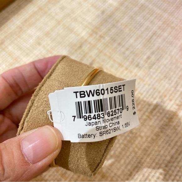 TORY BURCH The Miller Gold-Tone Stainless Bangle Bracelet Watch TBW6015 - Picture 5 of 16